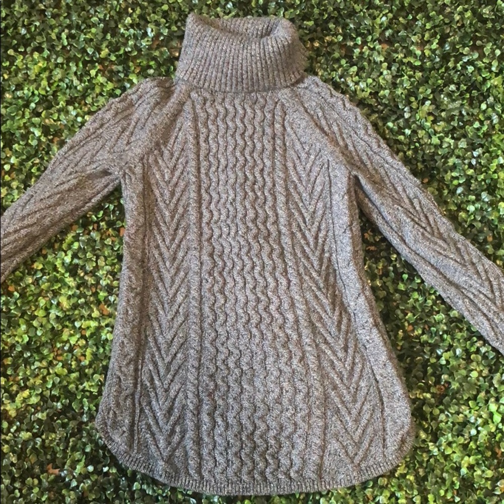 Cable knit maternity sweater